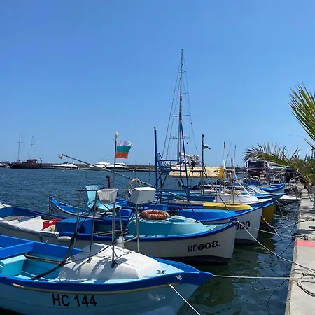 Апартамент Toni House 405 Marina