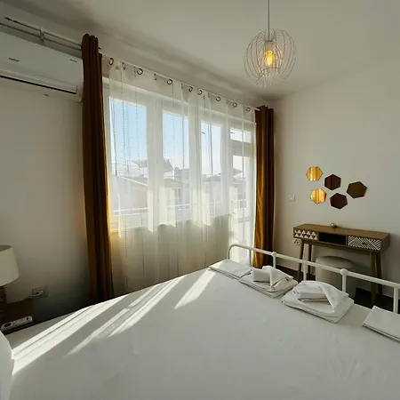 Toni House 405 Marina Апартаменти *